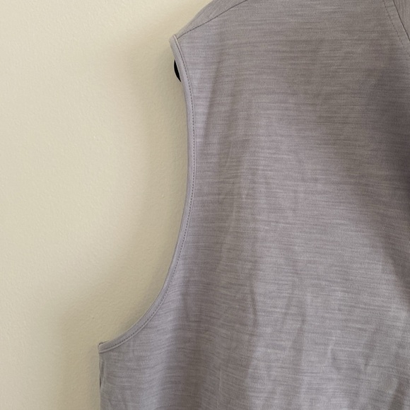 NWT Johnnie-O Men's Performance Vest - Caleb Golf Vest Gray Seal Size Large - Picture 5 of 7